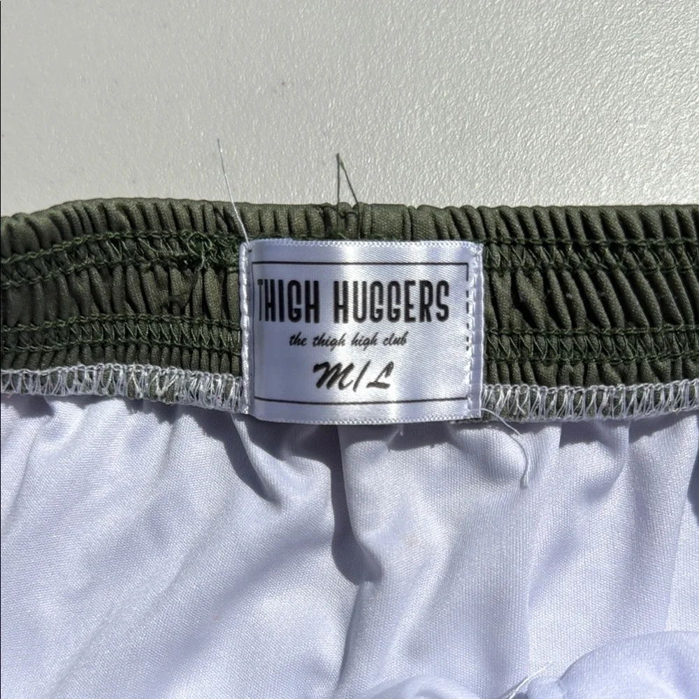 Men's M/L Olive Green Thigh Huggers Athletic Shorts - Picture 3 of 4